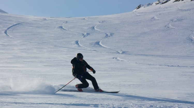 Tyska Haglöfs Heliski Riksgränsen 18 april 2009. Foto: Carl Lundberg